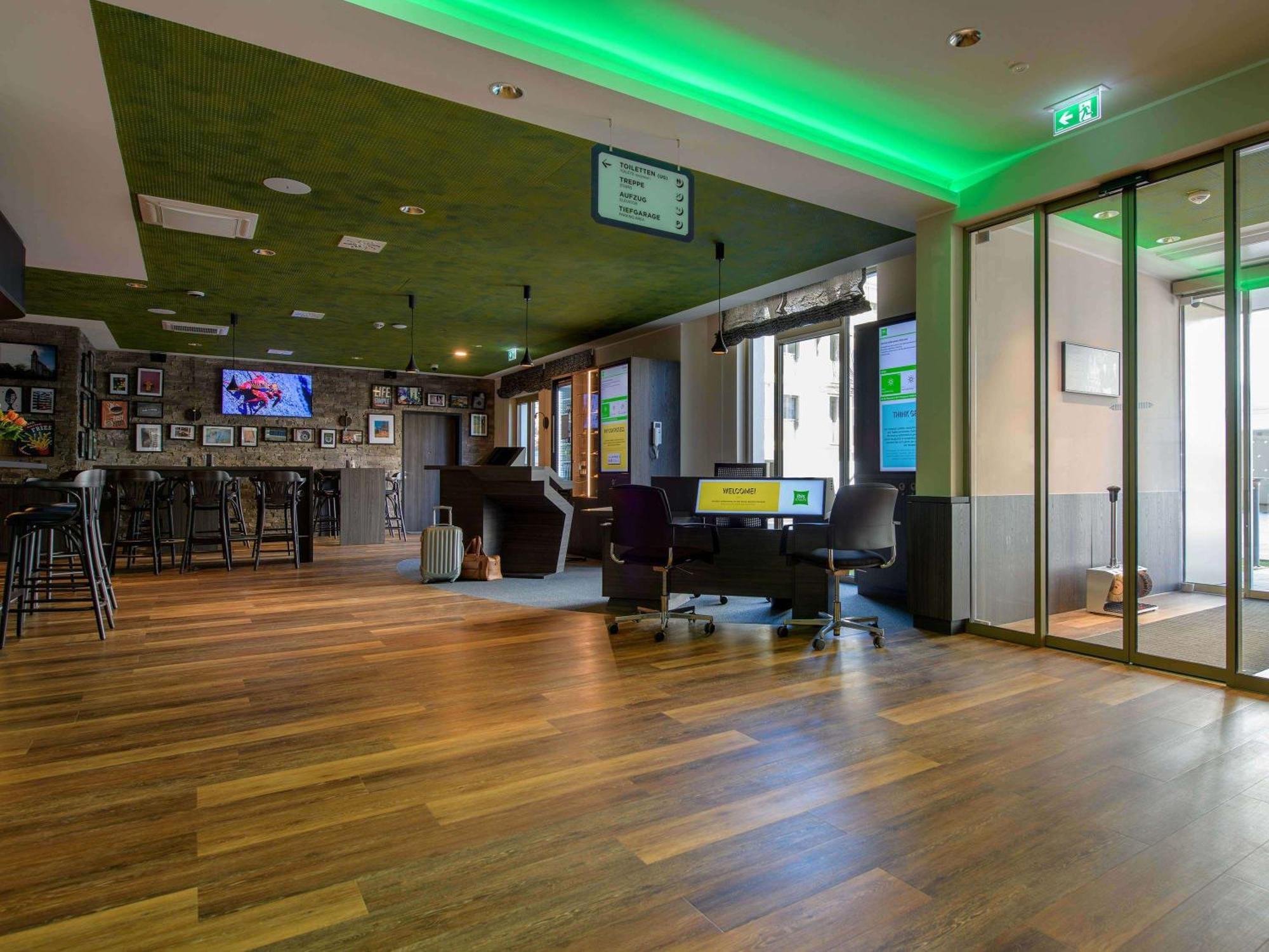 Ibis Styles บาดไรเฮนฮัล ภายนอก รูปภาพ