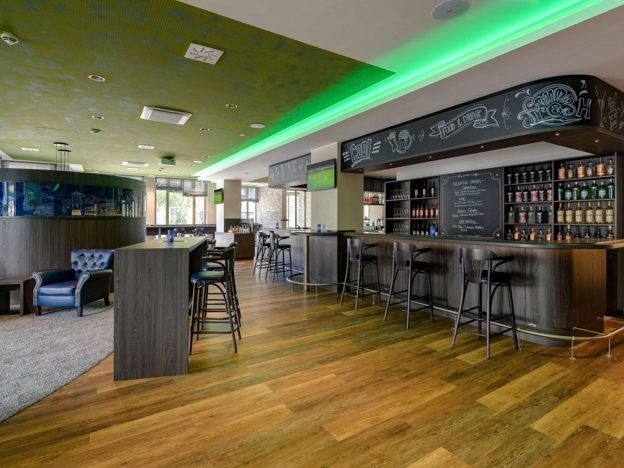 Ibis Styles บาดไรเฮนฮัล ภายนอก รูปภาพ