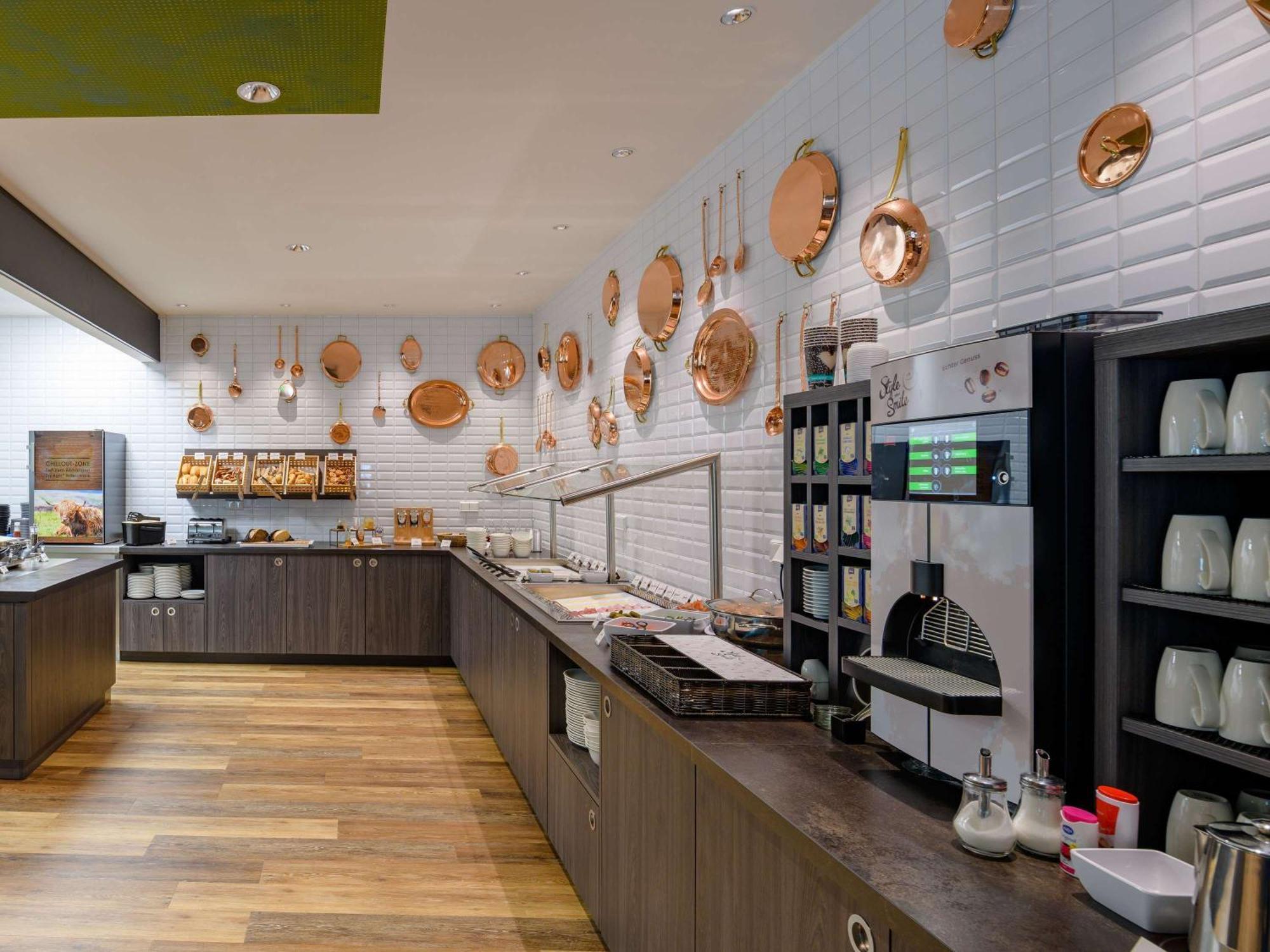 Ibis Styles บาดไรเฮนฮัล ภายนอก รูปภาพ