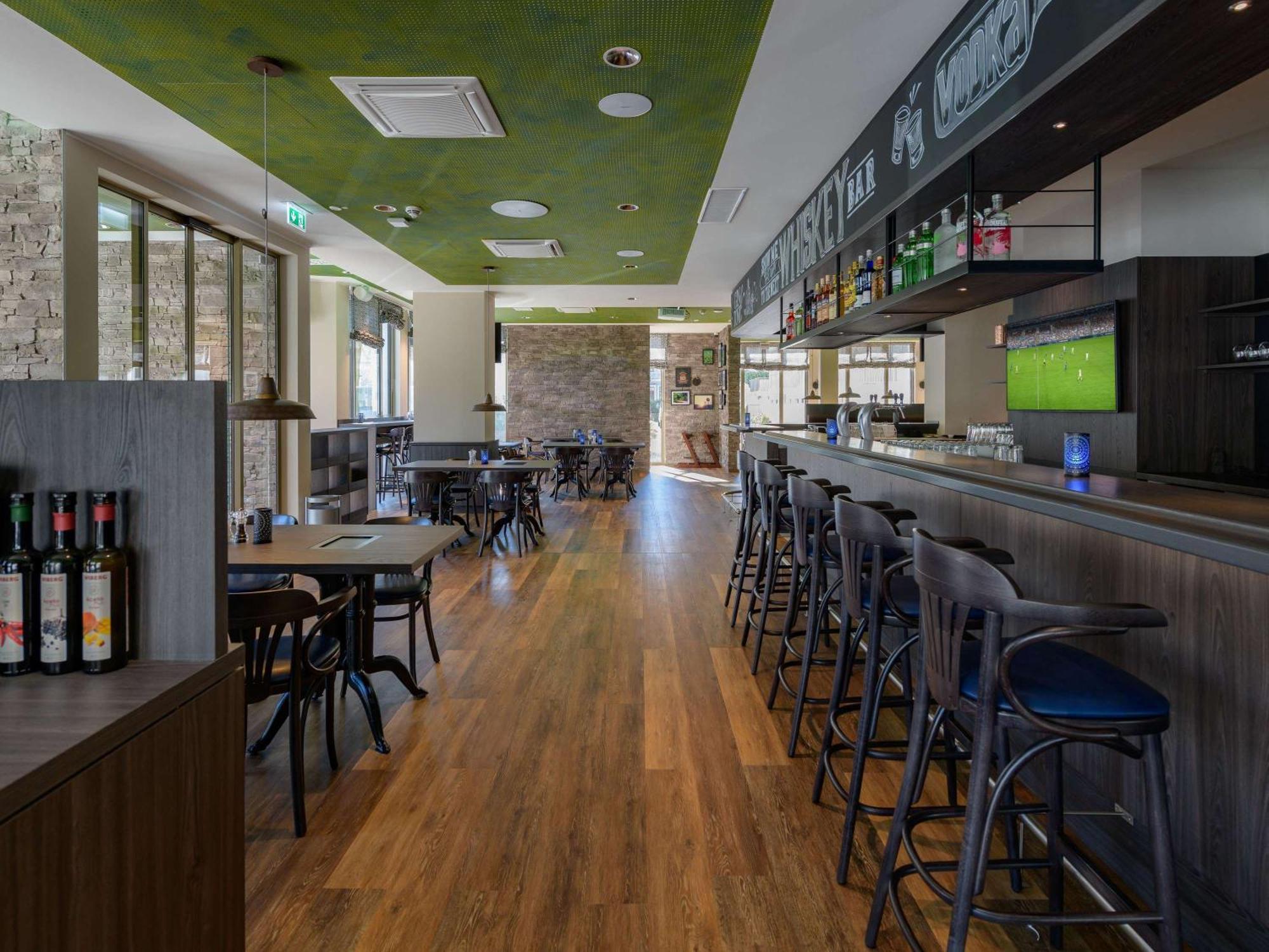 Ibis Styles บาดไรเฮนฮัล ภายนอก รูปภาพ