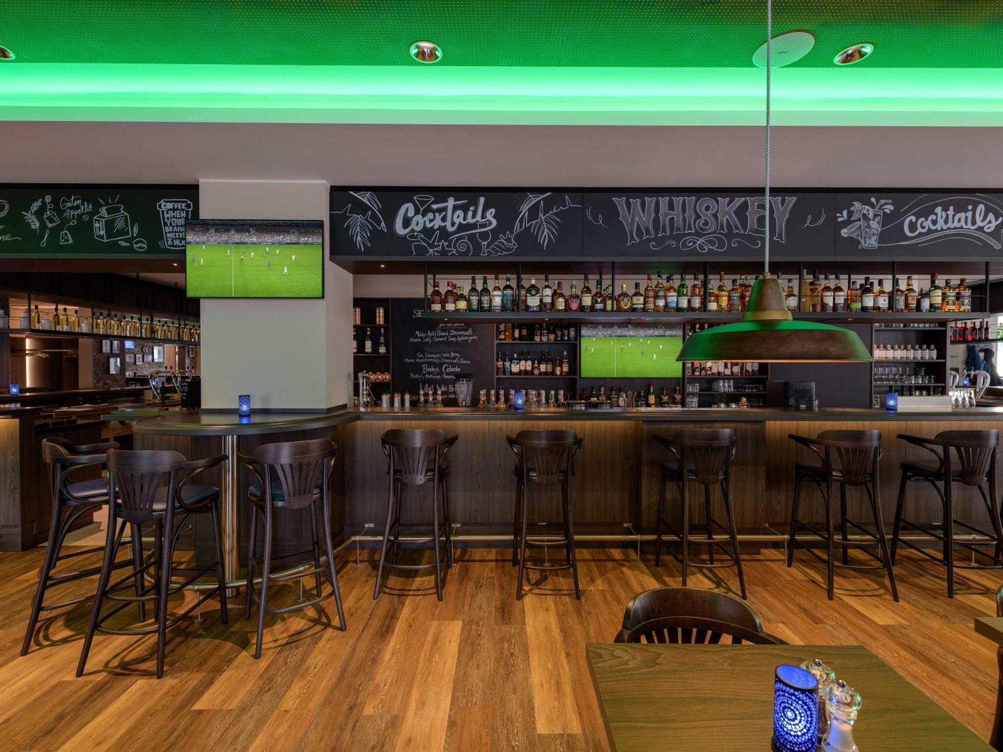 Ibis Styles บาดไรเฮนฮัล ภายนอก รูปภาพ